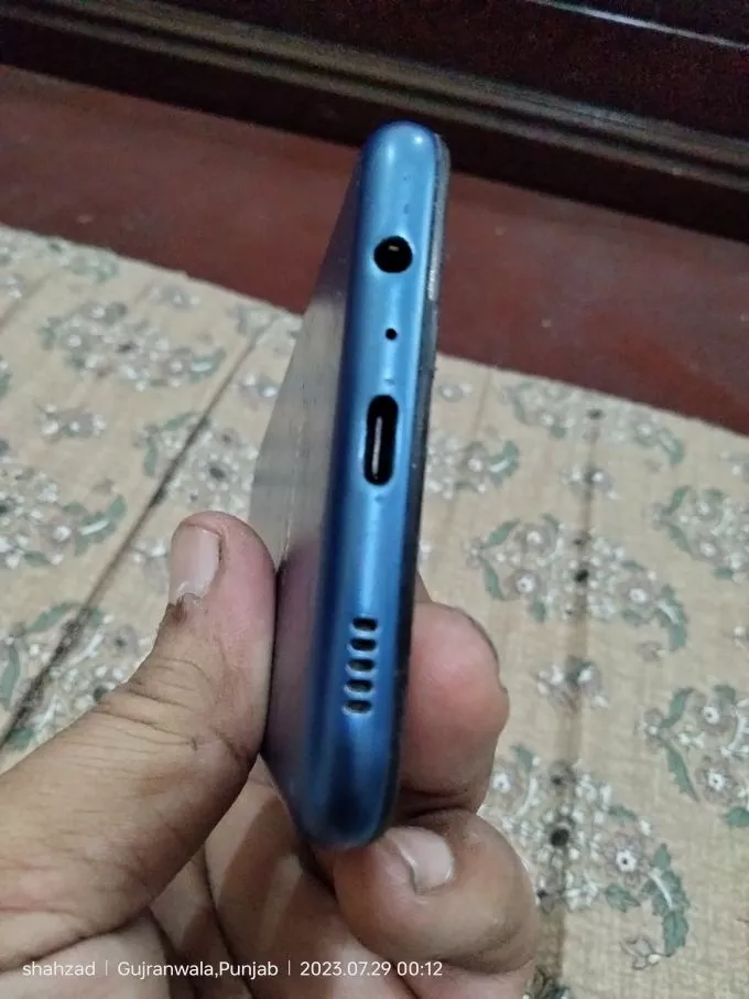 Samsung A-12 - photo 1