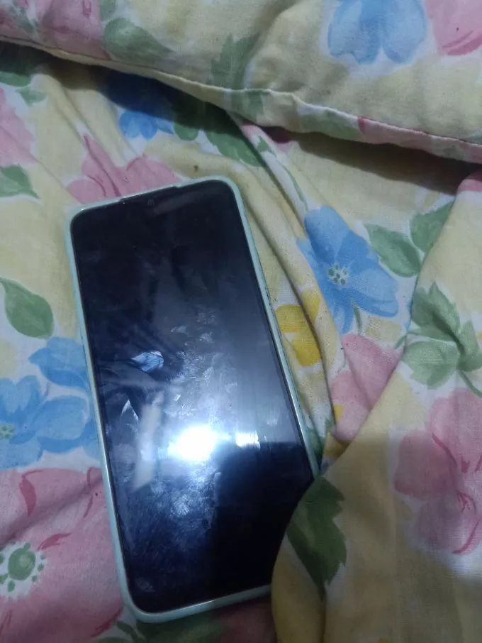 Realme C25y available for sale - photo 2