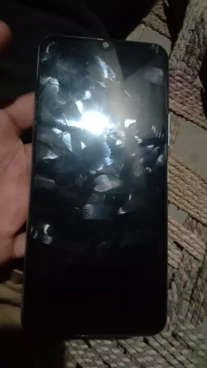 Vivo y 12 s used - photo 1