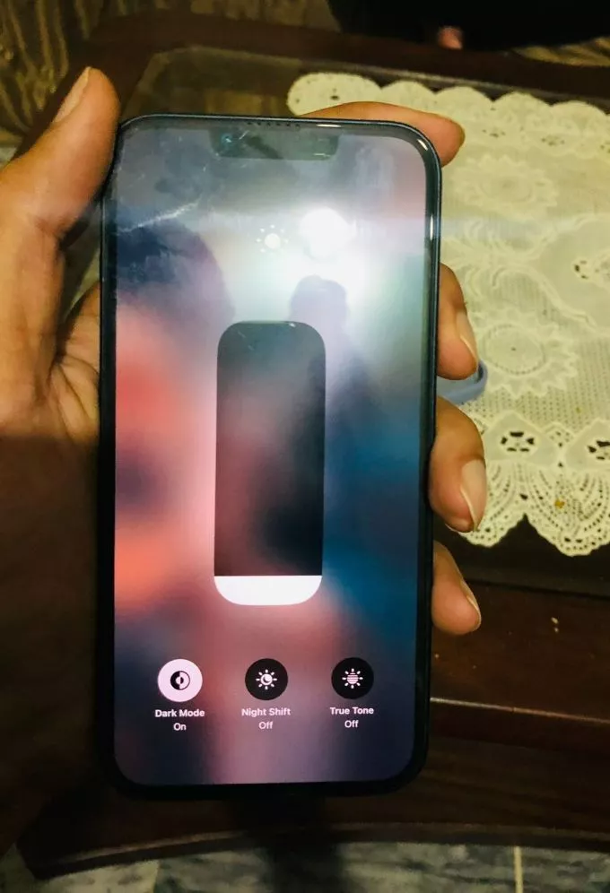 IPhone 13 - photo 2