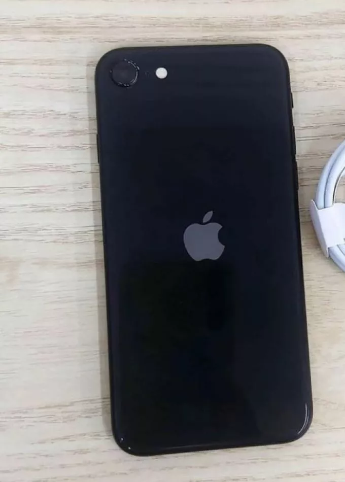 iphone se 2020 - photo 1