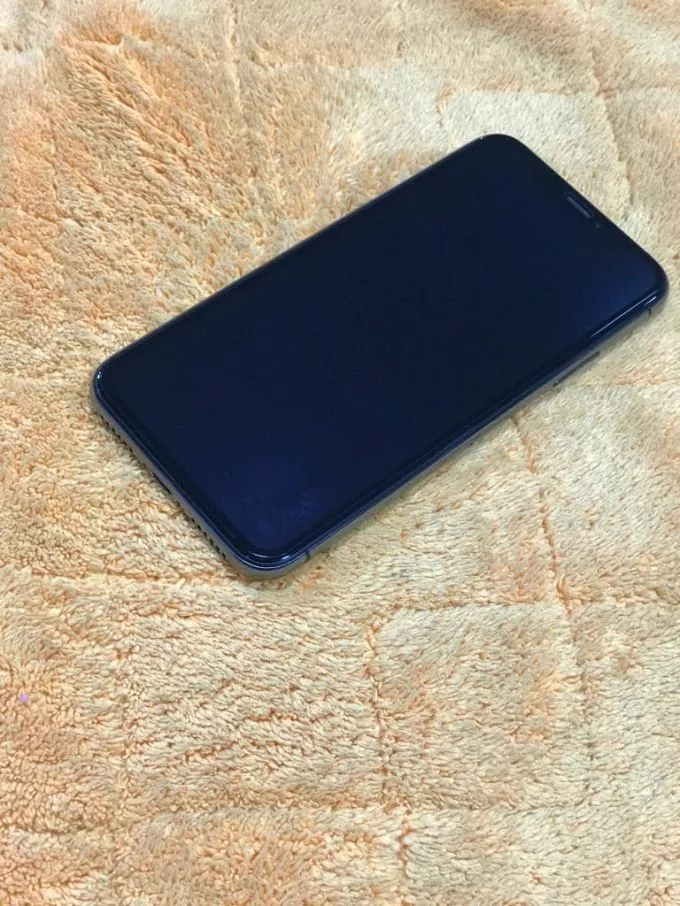Iphone X - photo 2