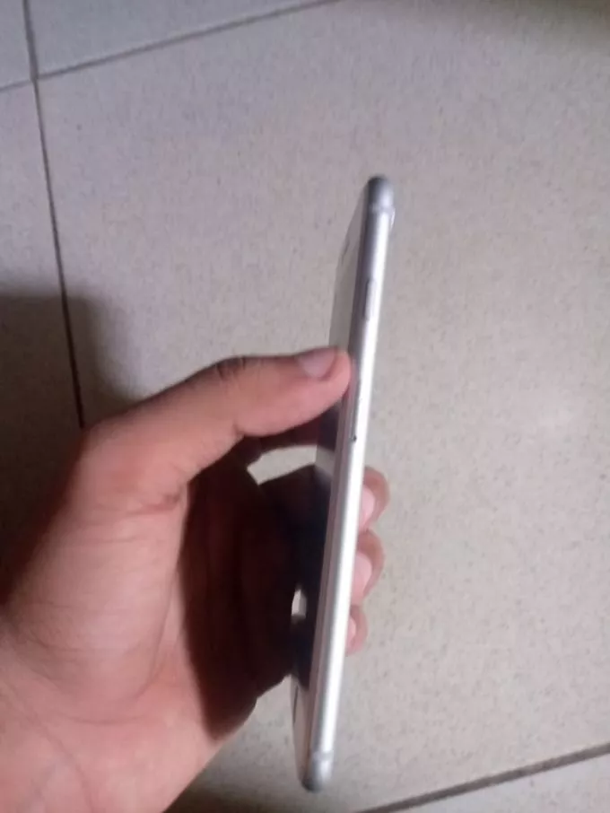 IPhone 7 Plus pta approved but factory lock - photo 2