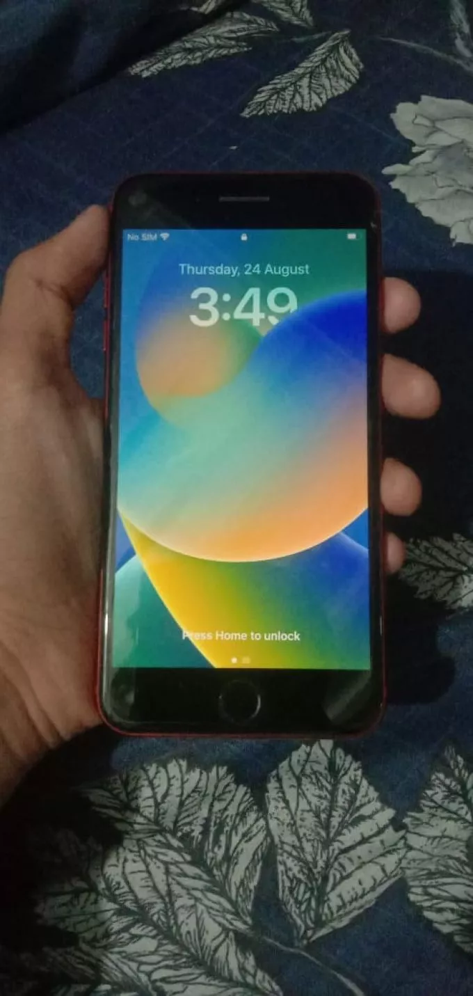 iPhone 8 plus - photo 1