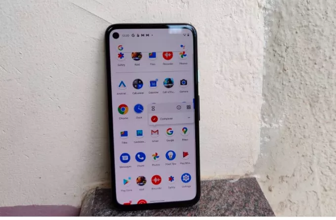 Google Pixel 4a (6/128) - photo 1