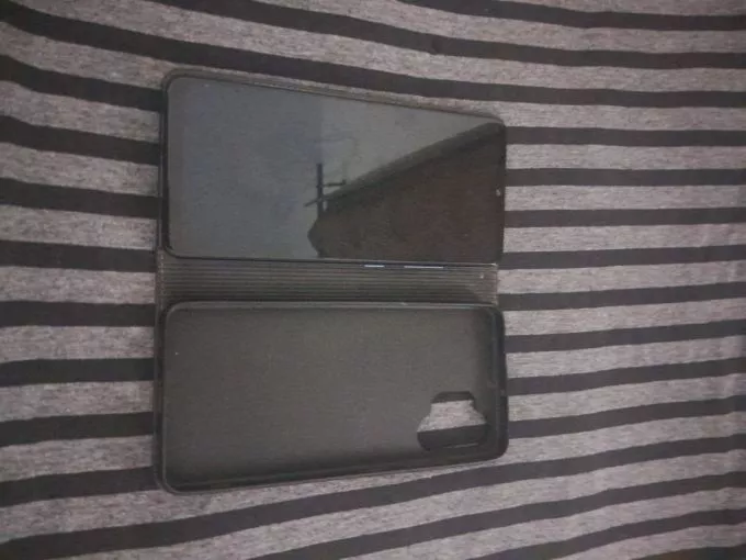 SAMSUNG GALAXY A32 + free back cover - photo 1