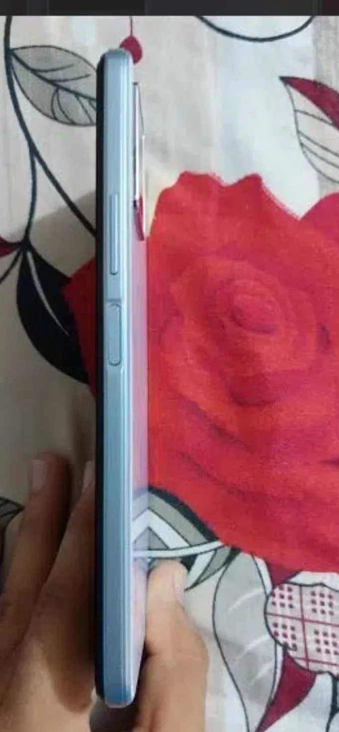 Vivo y21 - photo 1