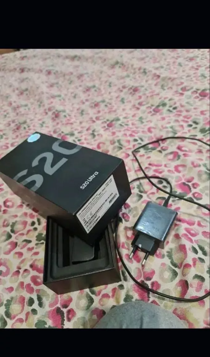 Samsung S20 Ultra - photo 2