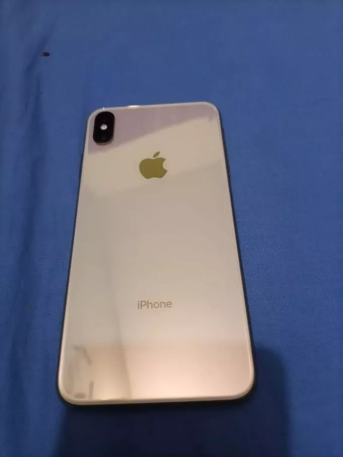 Iphone Xsmax Gold Color - photo 3
