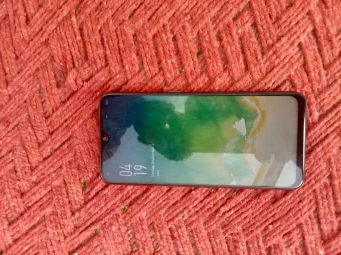 Oppo f9 4 128 - photo 2