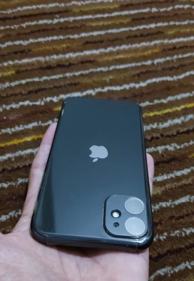 Iphone 11 64GB Non PTA - photo 1
