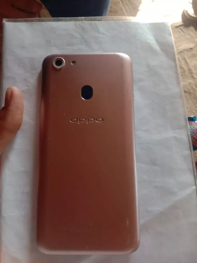oppo f5 4 64 - photo 1