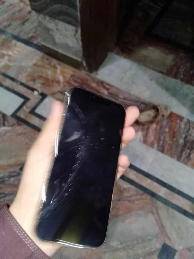 I phone 13 pro jv - photo 1