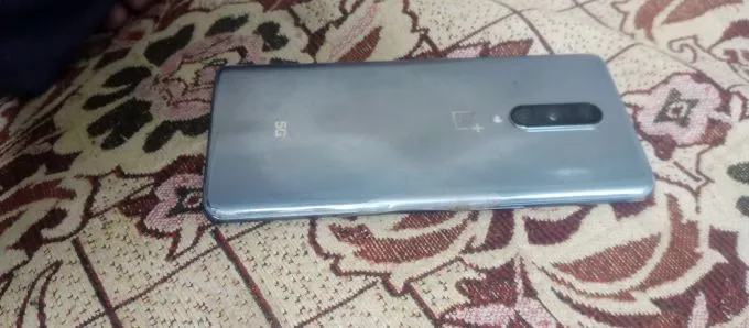 One Plus 8 5G - photo 3