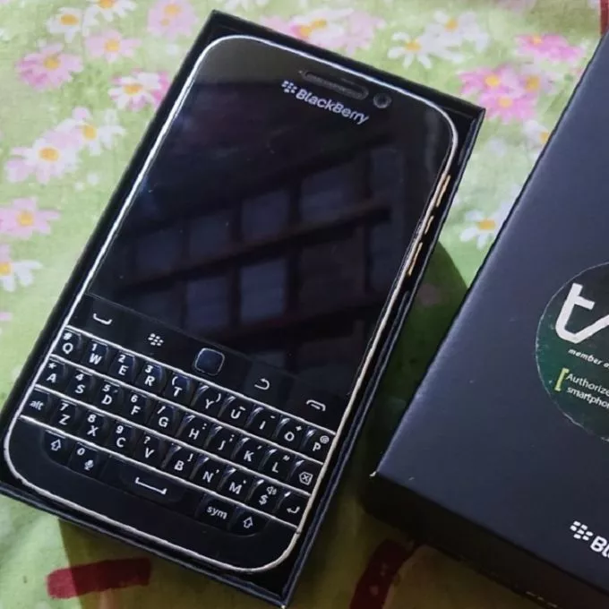blackberry Q20 box pack pta approve - photo 1