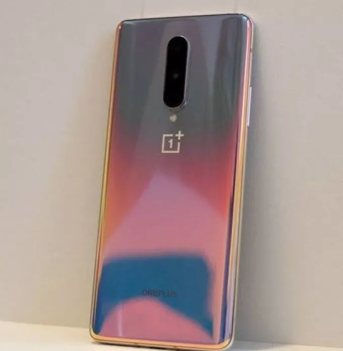 OnePlus 8 5G - photo 1