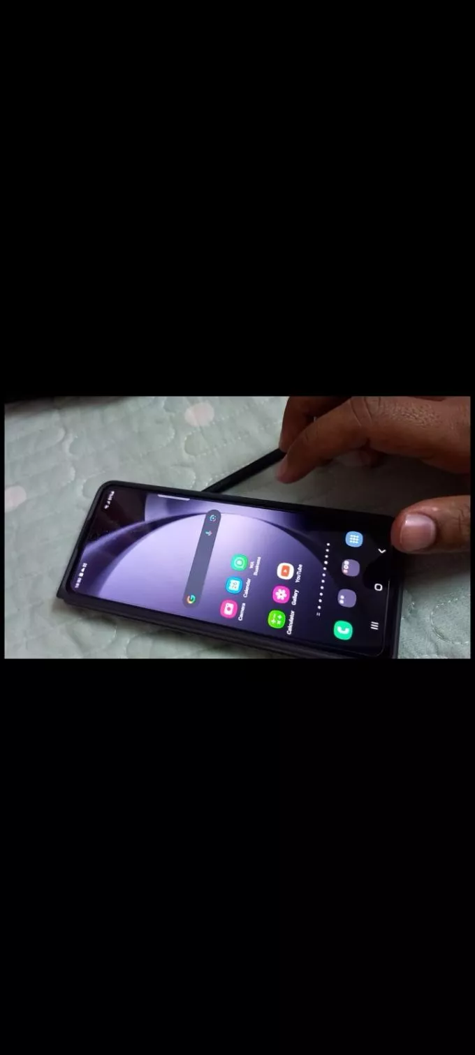 Unused Samsung Official Z Fold 5 with original Spen and case - photo 3
