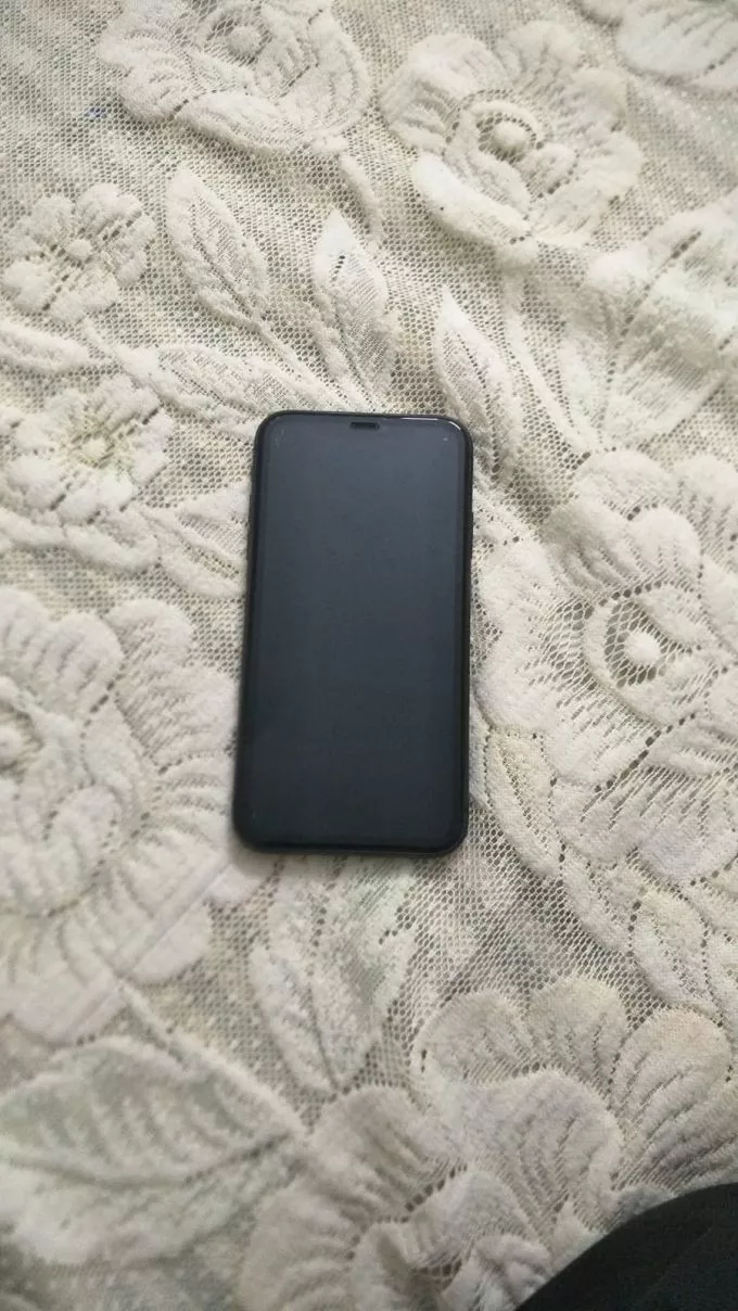 iPhone 11 64gb non pta - photo 2