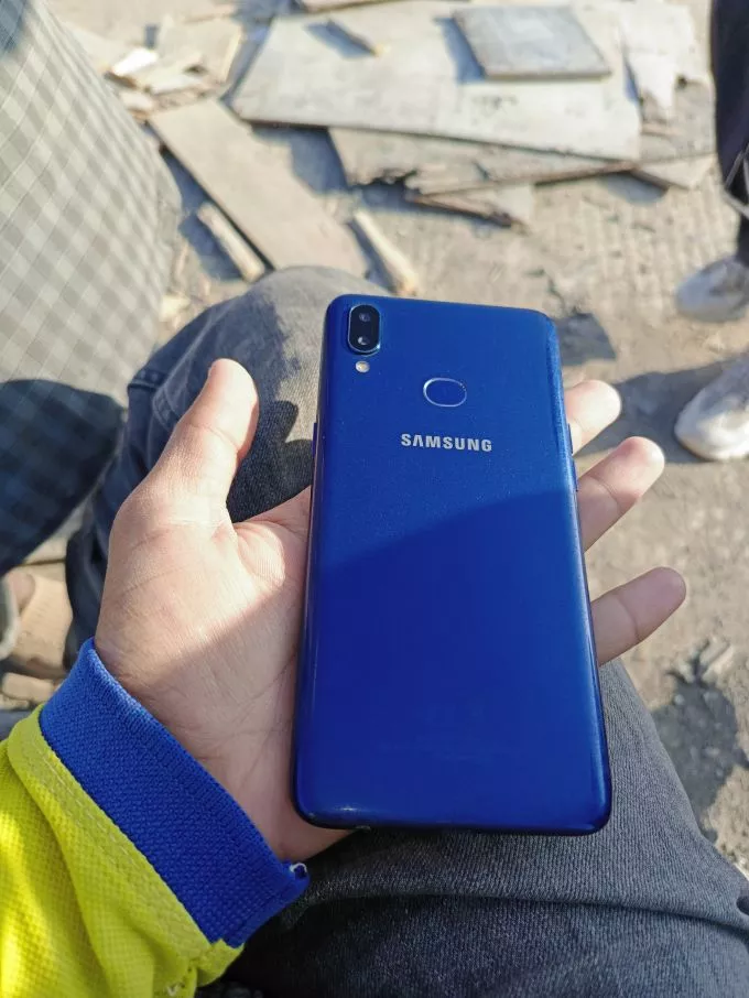 Samsung A10s Blue