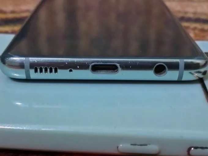 Samsung s10 - photo 2
