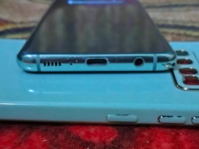 Samsung s10 - photo 1