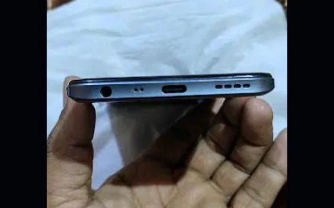 Realme Narzo 50 10/10 Condition with warranty - photo 1