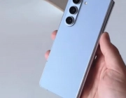 Z Fold 5 ICY BLUE - Photos