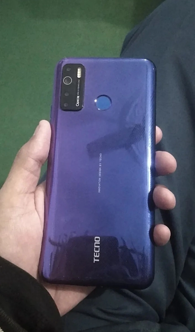 Tecno Camon 15 - With 4 free cases 10/10 condition - photo 1