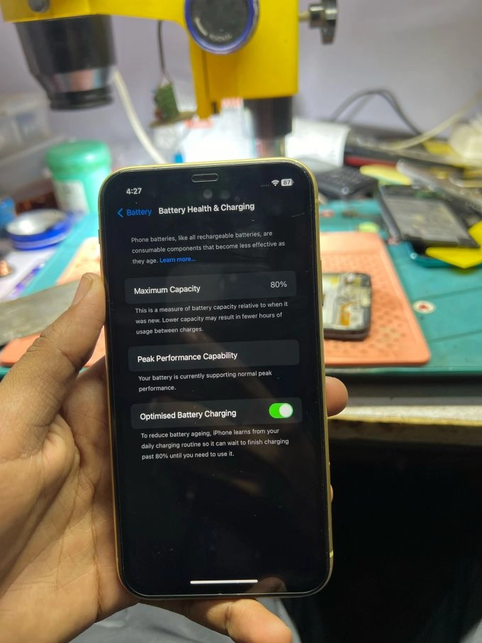 iPhone xr - photo 2