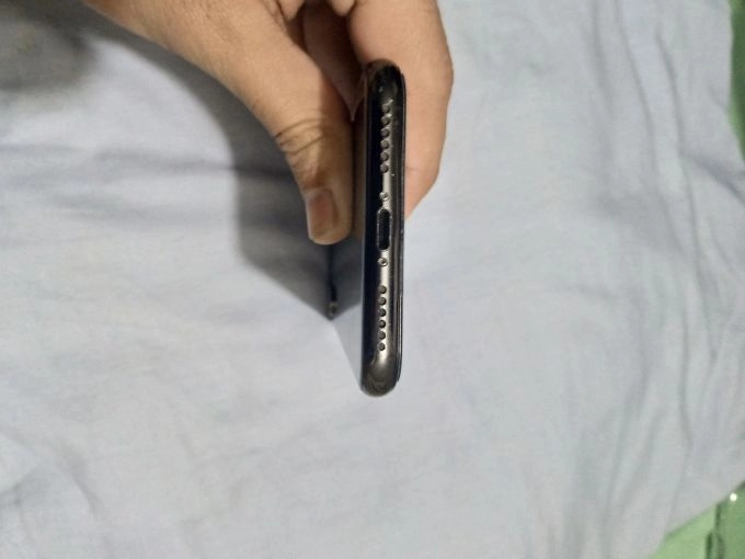 IPHONE X 256 CONDITION 10/9.5 - photo 2