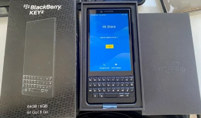 Blackberry key 2 box pack