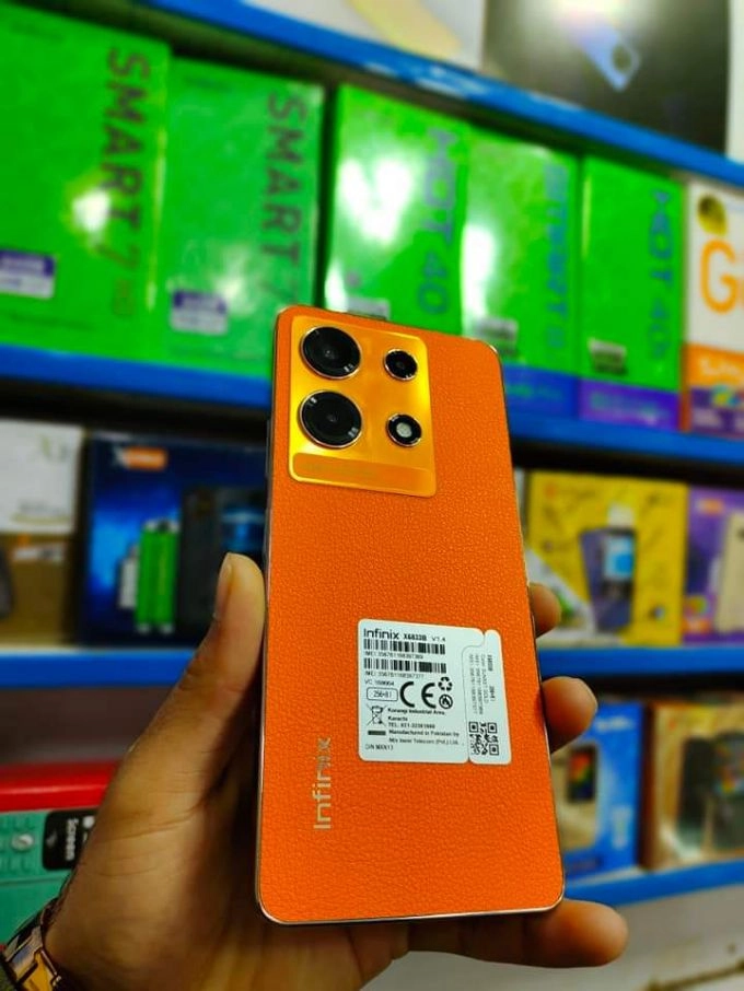 INFINX NOTE 30 4g BOX CAMERA 64 rom 8 ram 256 g - photo 2