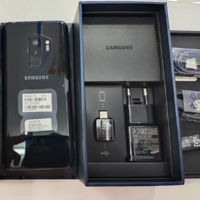 Samsung galaxy S9 plus 6/128 box pack