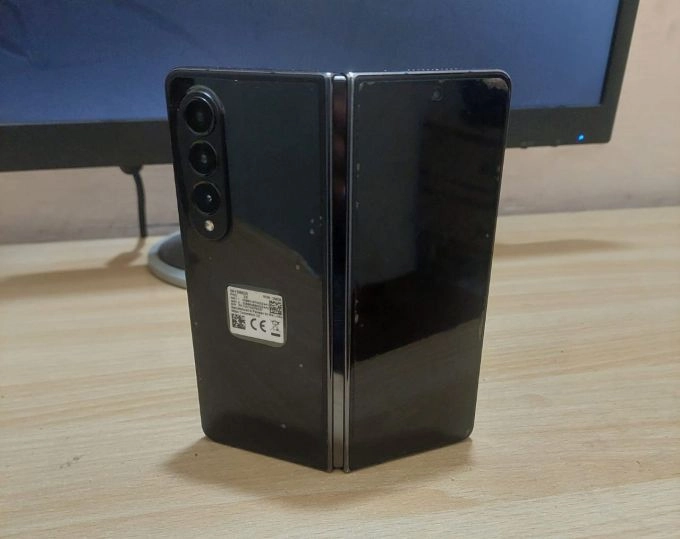 Samsung galaxy Z Fold 4 - photo 2