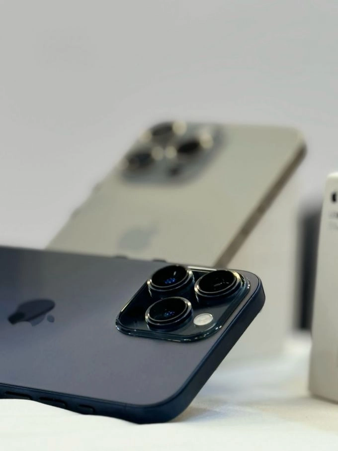 Iphone 15 Pro Max American - photo 1