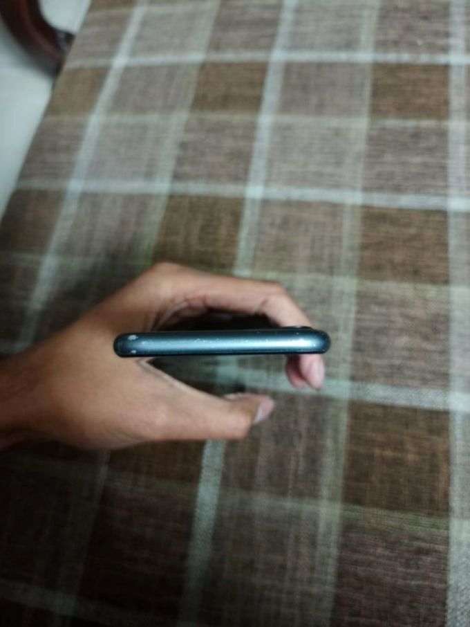 Iphone 11 - photo 1