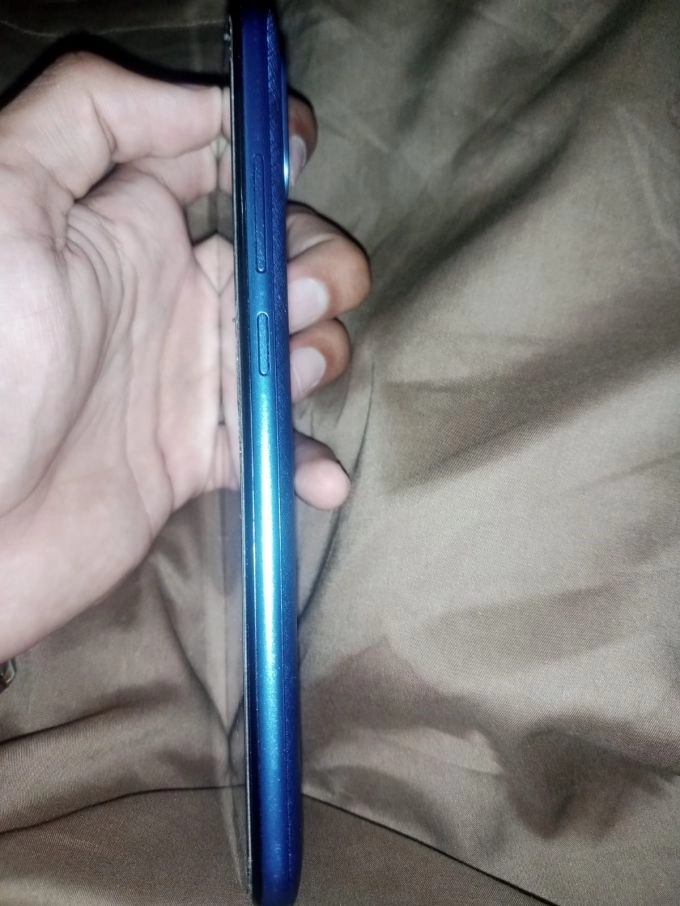 Samsung A03 4/64 With Box - photo 2