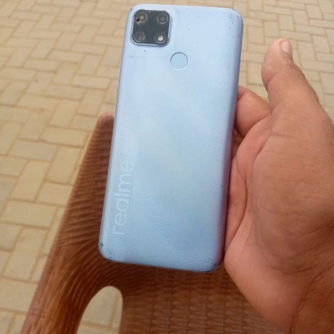 Realme c25 used mobile - photo 1