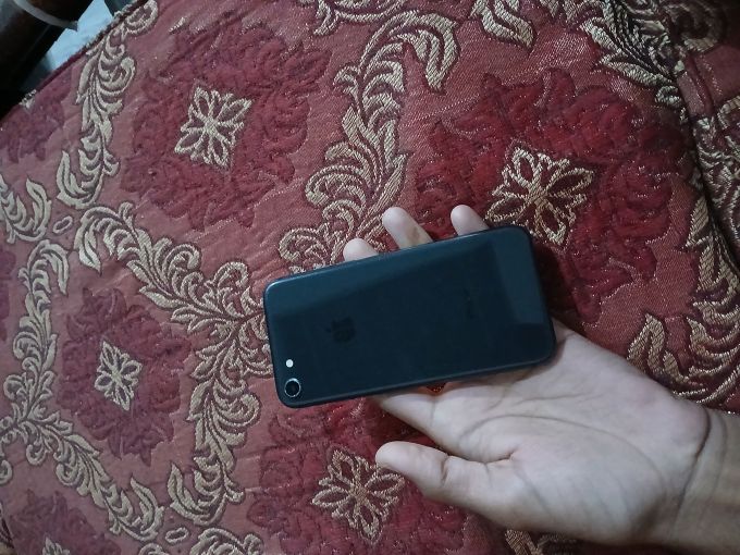 Iphone 8 - photo 1