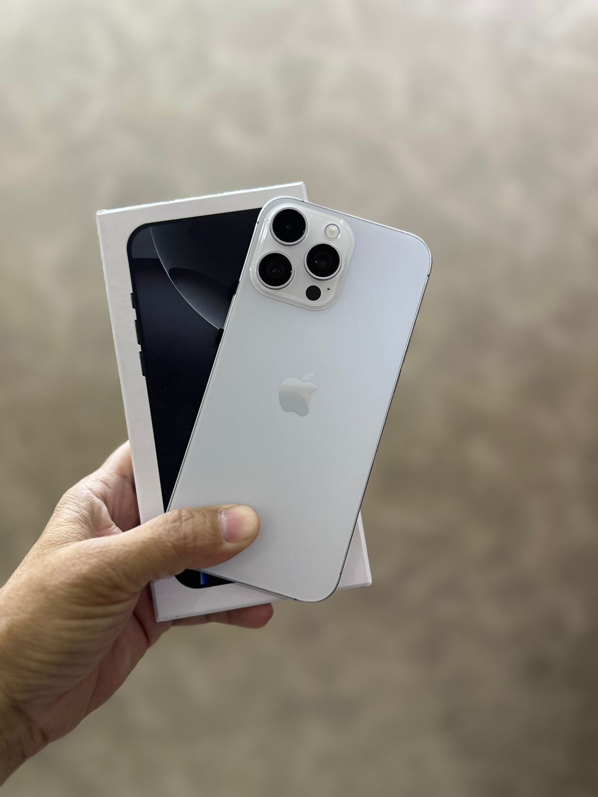 iphone 16 pro max master copy