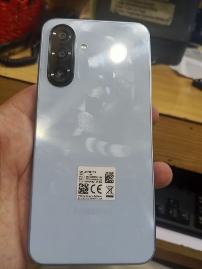 samsung A17 8/256 GB Condition 10/10 - photo 1