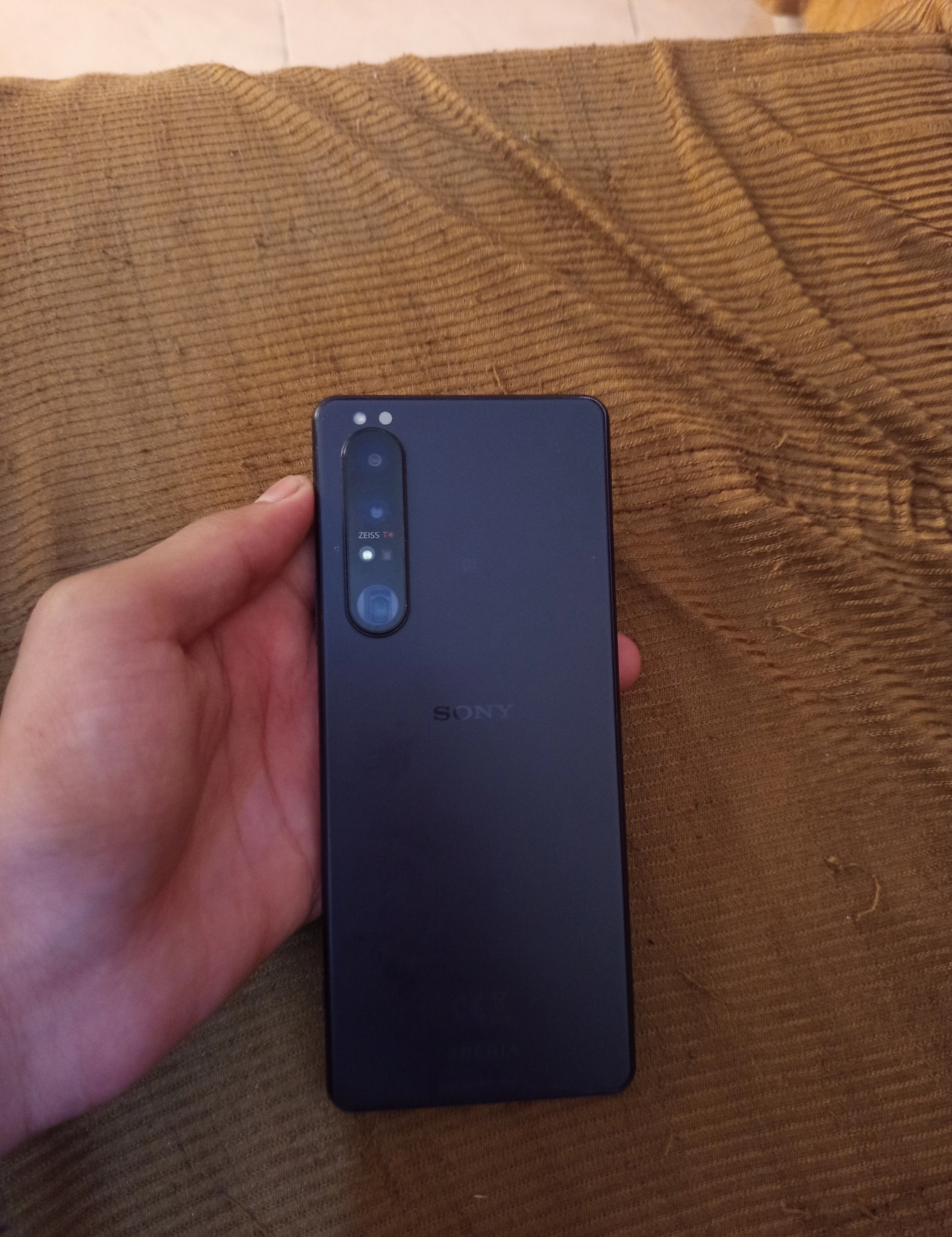 Sony Xperia 1 III - photo 1
