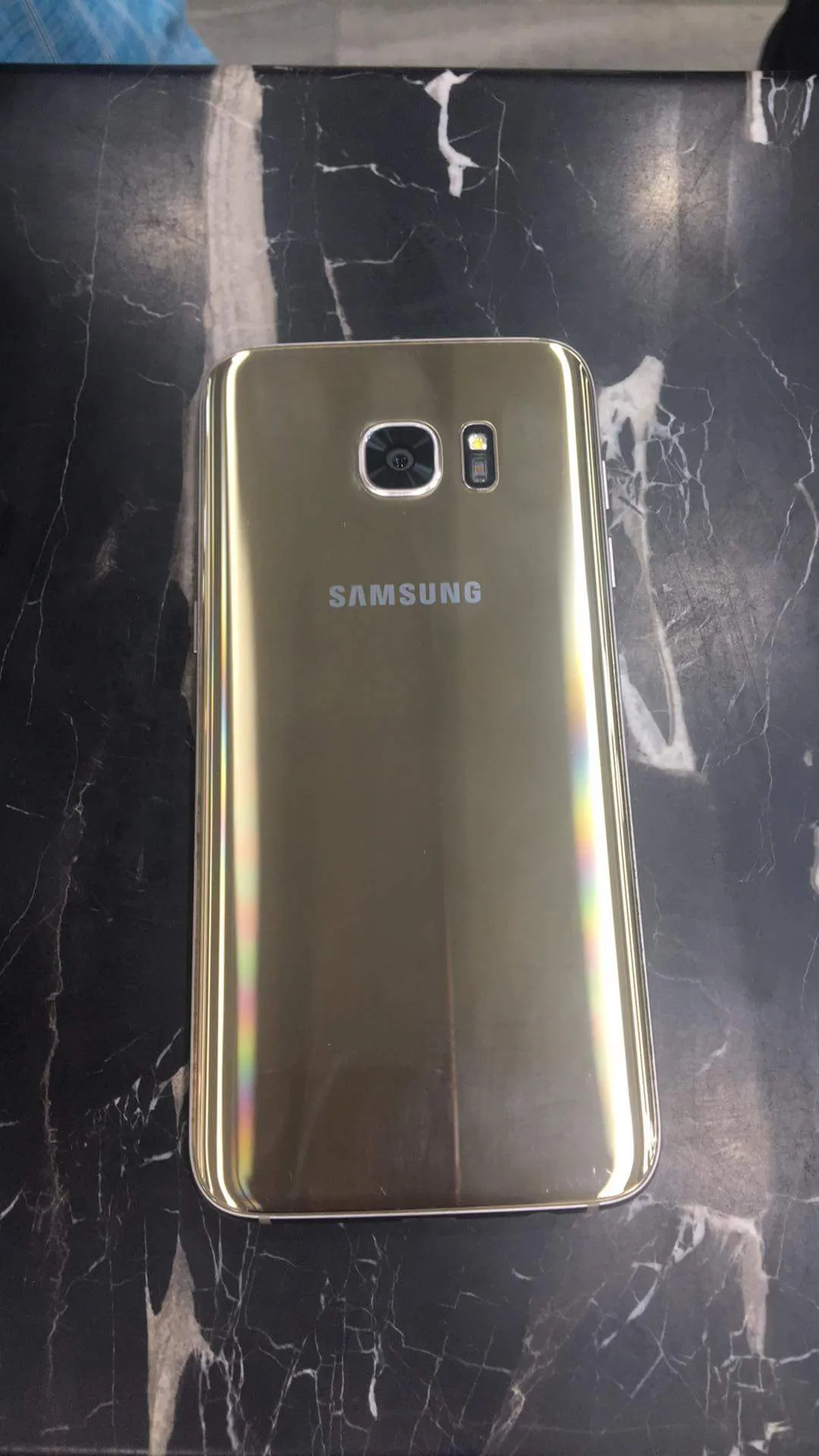 Samsung galaxy s7 edge - photo 2