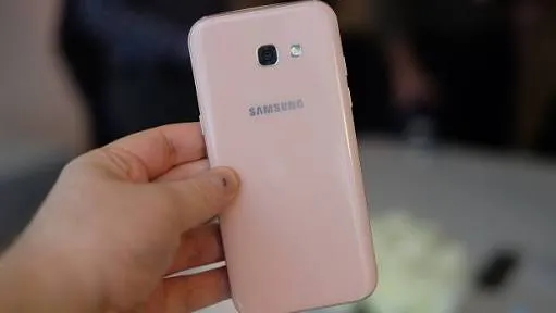Samsung Galaxy A5  - photo 1