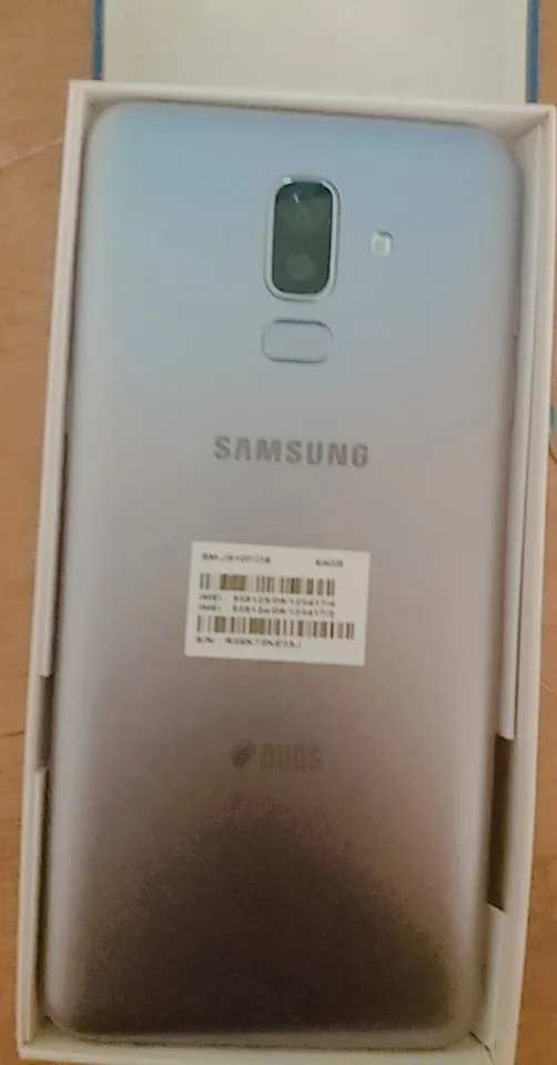 Brand New Samsung J8 2018 - photo 2