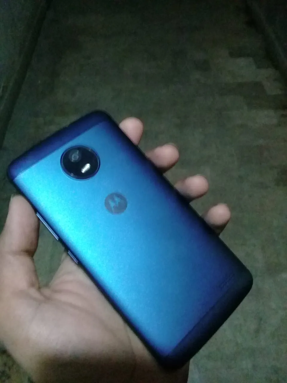 Motorola Moto E4 - photo 4