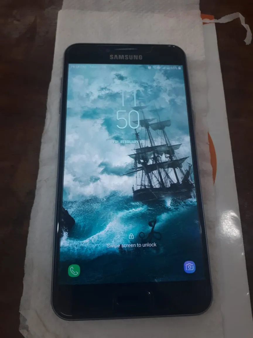 Samsung Galaxy C5 - photo 1