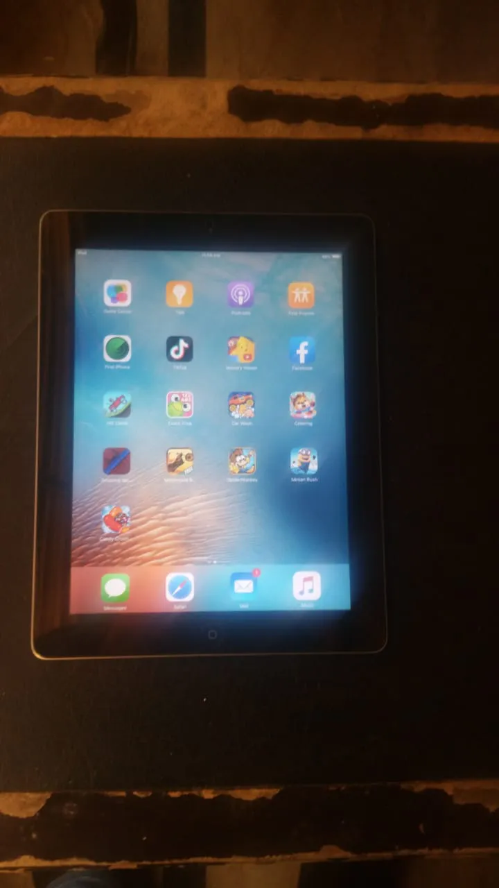 iPad 2 - photo 1