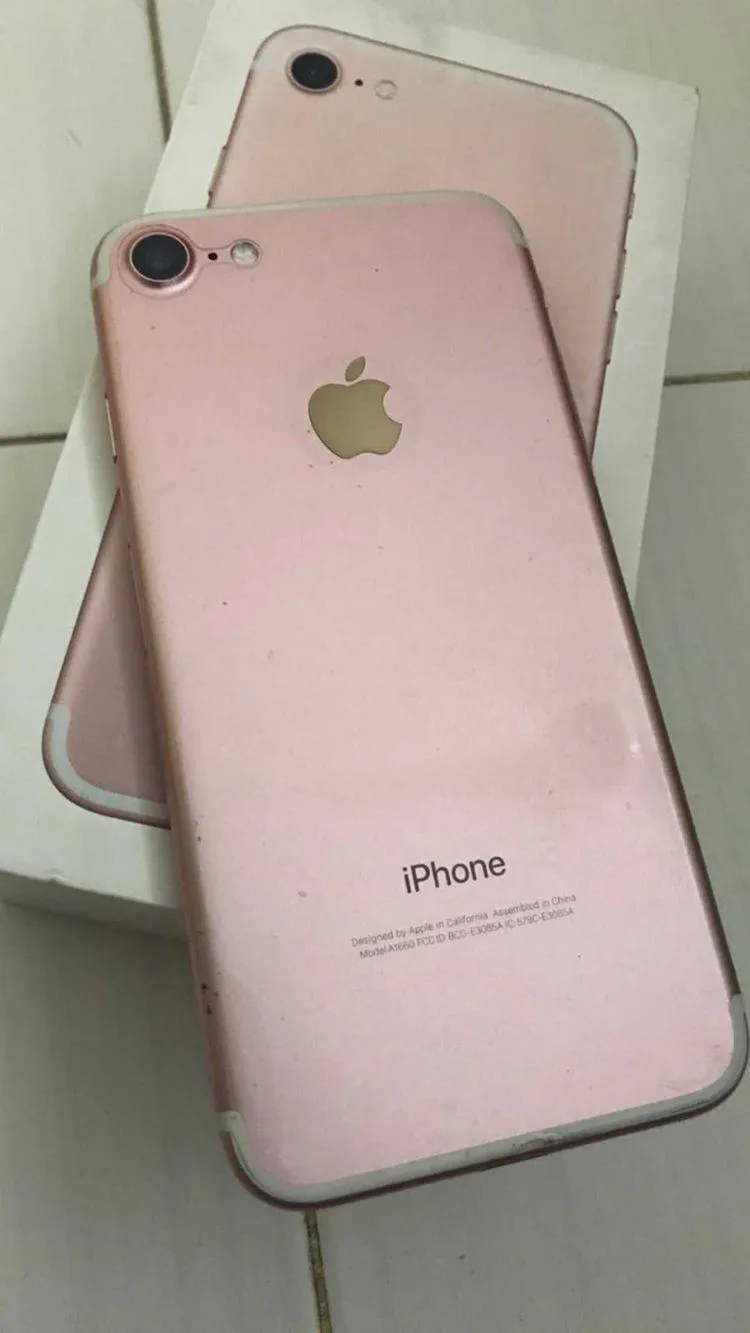 Iphone 7 rose gold - photo 1