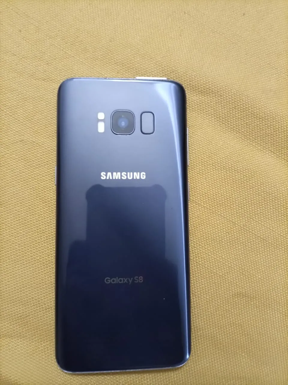 Samsung Galaxy S8 - photo 1